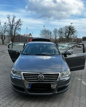 samochody osobowe Volkswagen Passat cena 7500 przebieg: 369759, rok produkcji 2006 z Gdynia